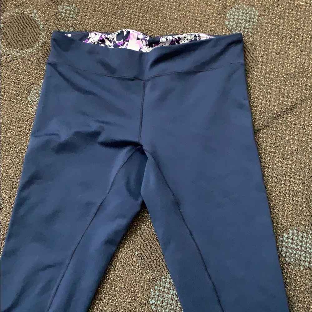 navy blue capris